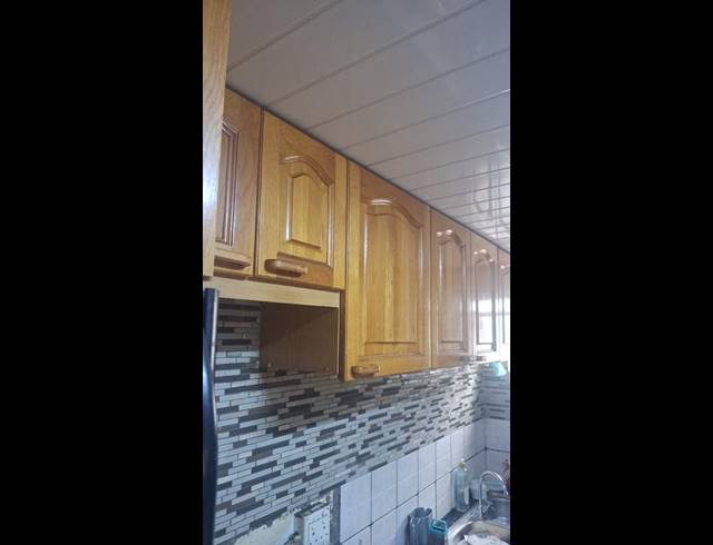 5 BEDROOM HOUSE FOR SALE IN BLACKHEATH INDUSTRIAL